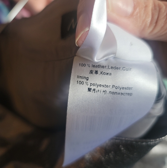 Marc Cain,‎ Leather Metallic Skirt, Silver, Size N1 (Size 4 US) - Picture 11 of 15